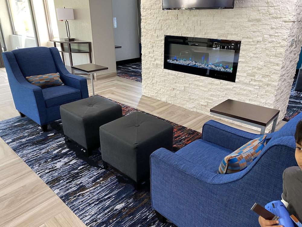 Comfort Inn Chicago Schaumburg - O'Hare Airport エクステリア 写真